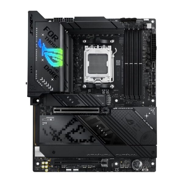 ASUS ROG Strix X670-F Gaming WiFi hovedkort sett ovenfra, med RGB-belysning og AMD AM5-sokkel