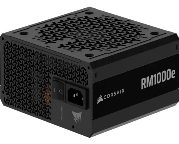 Corsair RM1000e strømforsyning, svart, med ventilasjonsgitter og IEC-inntak
